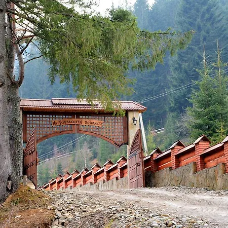 Sadyba Na Gutsulsky Polonyni Vendégház Tatariv